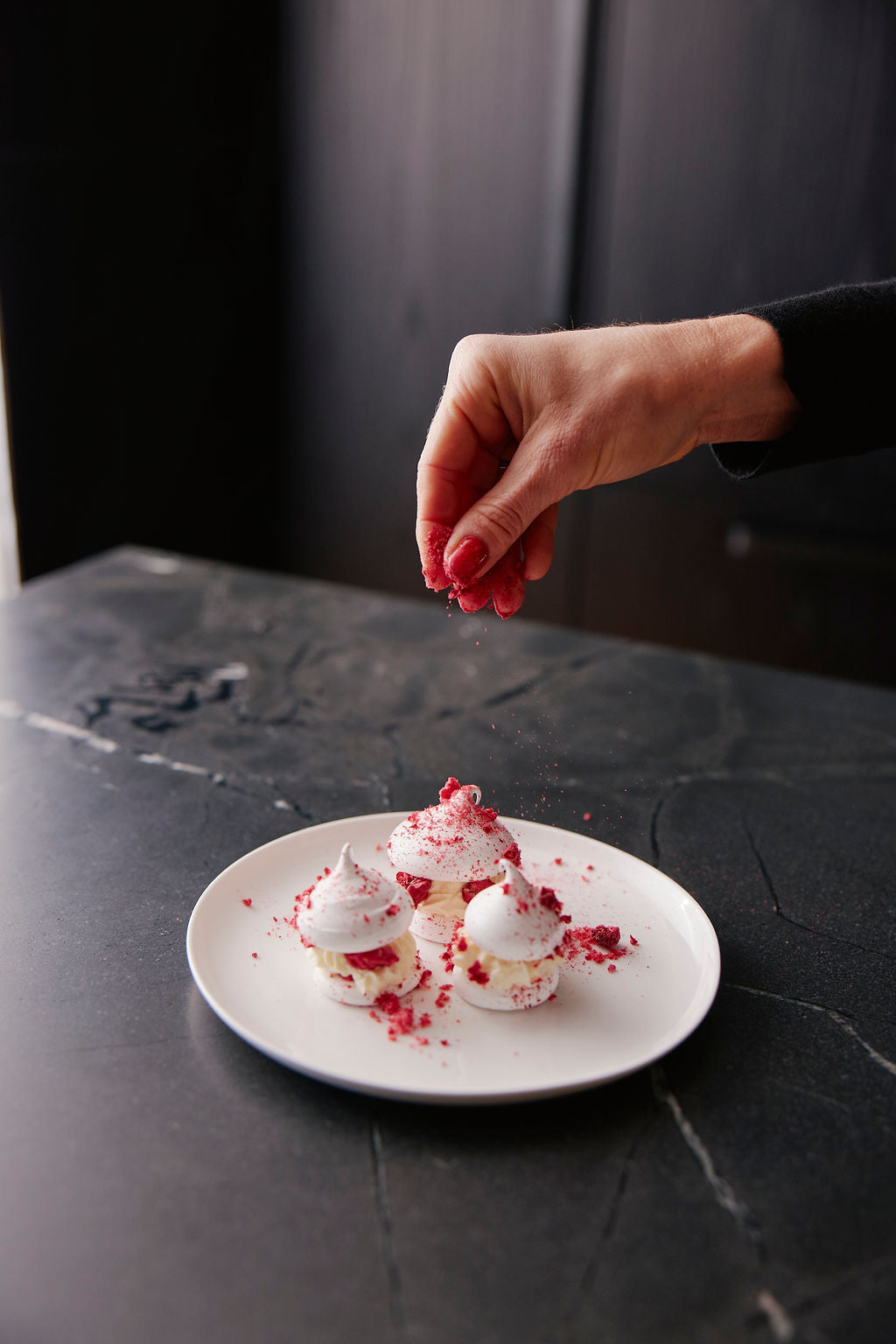 Mini Pavlova Sandwiches with Raspberry